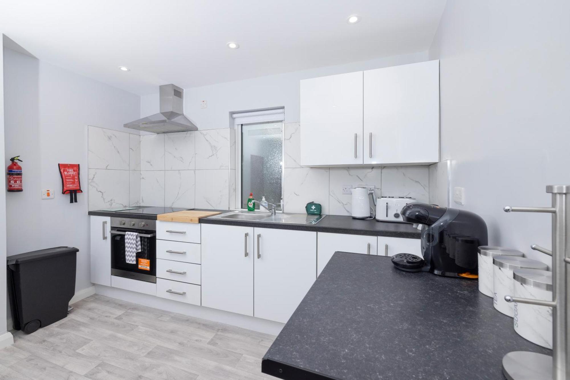 Modern 2 Bed Apartment Enniskillen Dış mekan fotoğraf