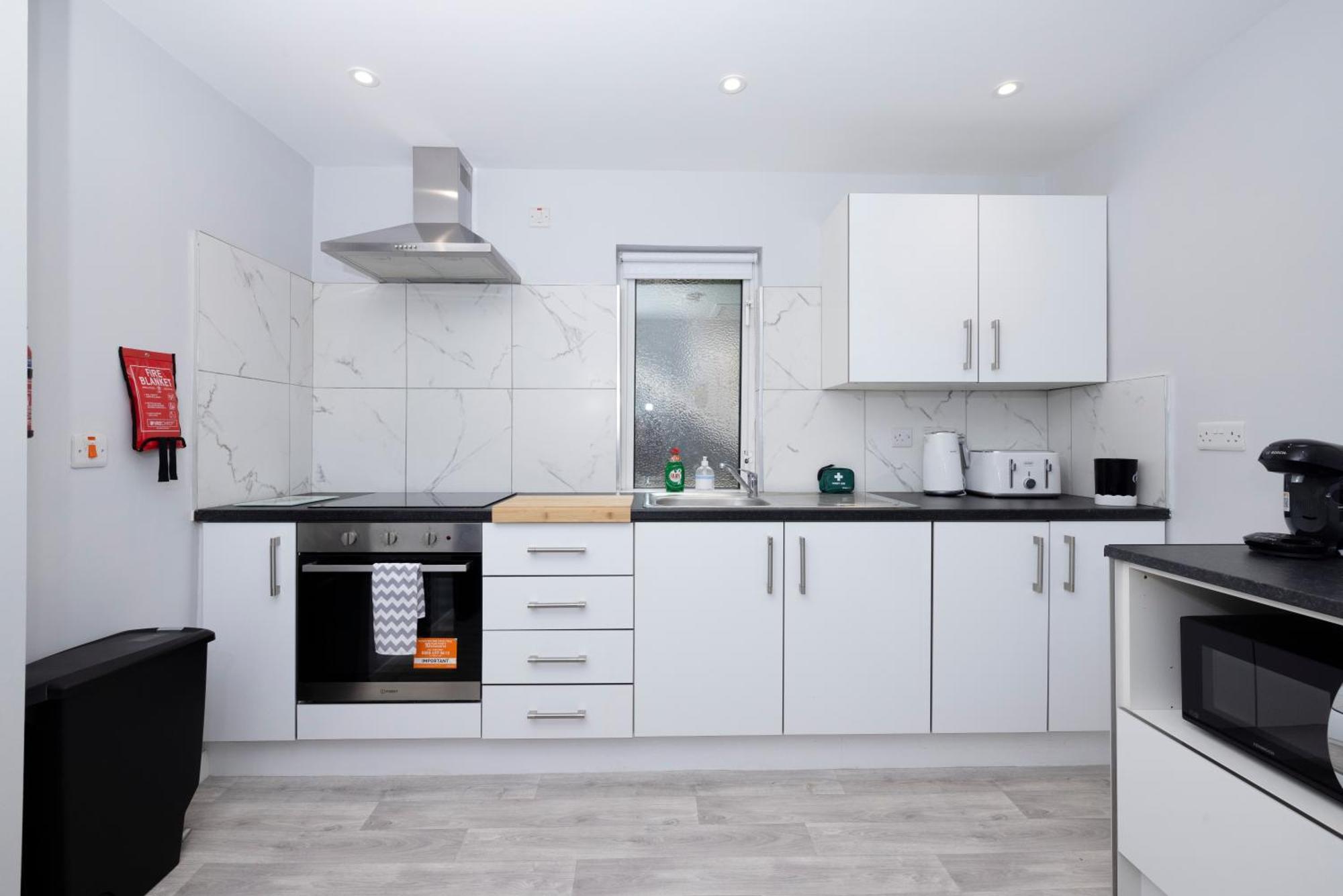 Modern 2 Bed Apartment Enniskillen Dış mekan fotoğraf